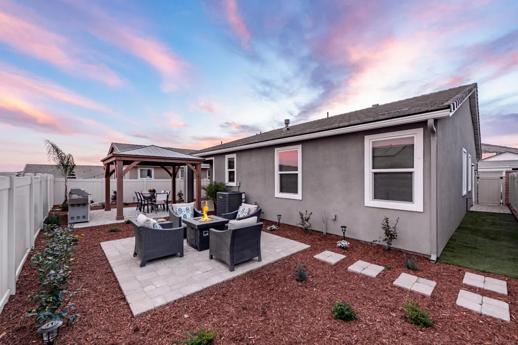 32202 Najar Lane, Menifee, California 92584 home-pic-3