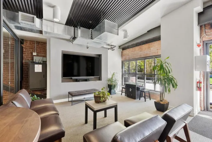 88 Bush Street 2171, San Jose, California 95126