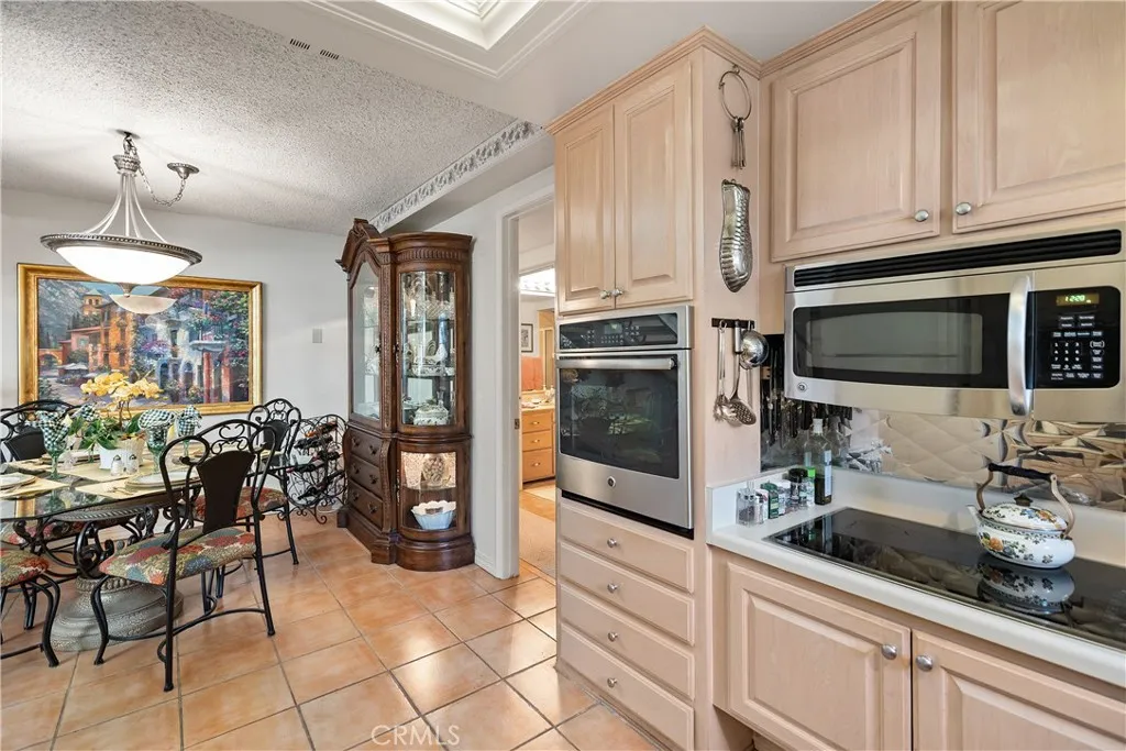 616 Avenida Sevilla D, Laguna Woods, California 92637 home-pic-14