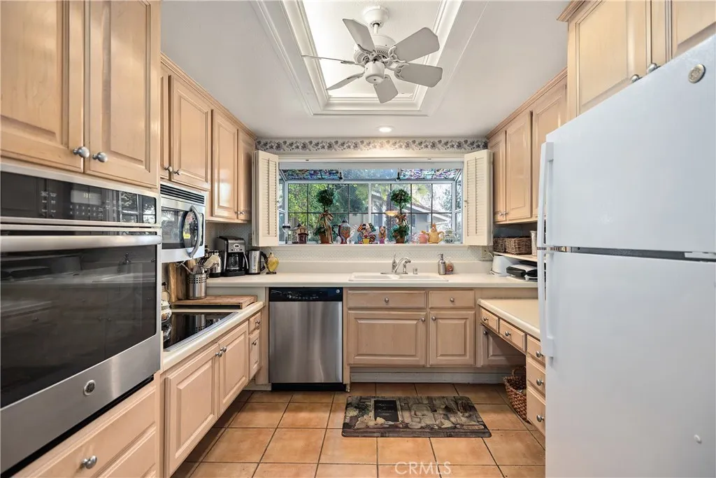 616 Avenida Sevilla D, Laguna Woods, California 92637 home-pic-13