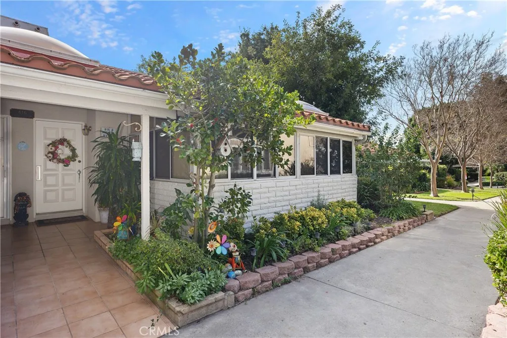 616 Avenida Sevilla D, Laguna Woods, California 92637 home-pic-32