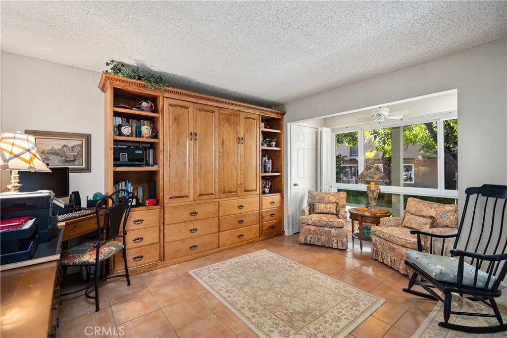 616 Avenida Sevilla D, Laguna Woods, California 92637 home-pic-19