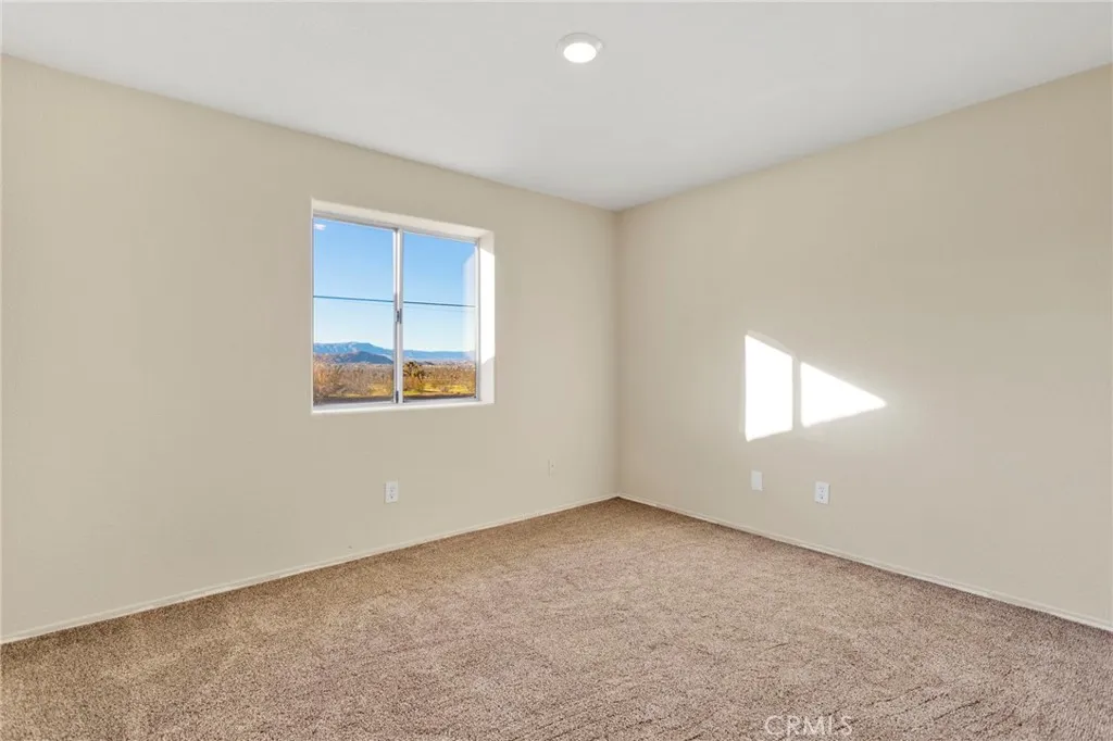 24726 Cahuilla, Apple Valley, California 92307 home-pic-21