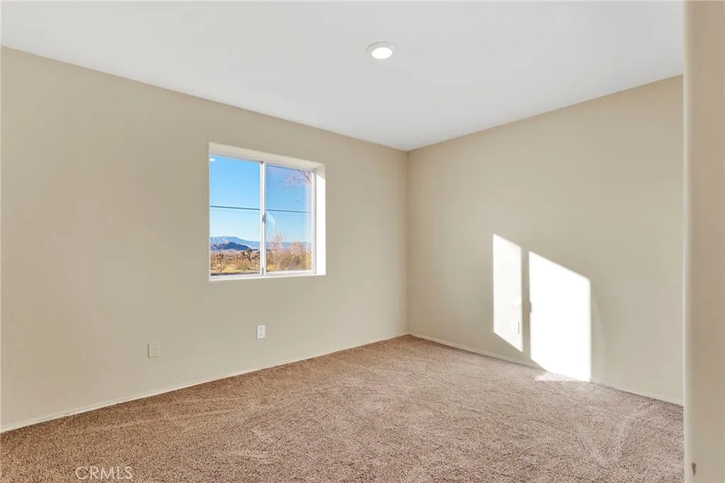 24726 Cahuilla, Apple Valley, California 92307 home-pic-23