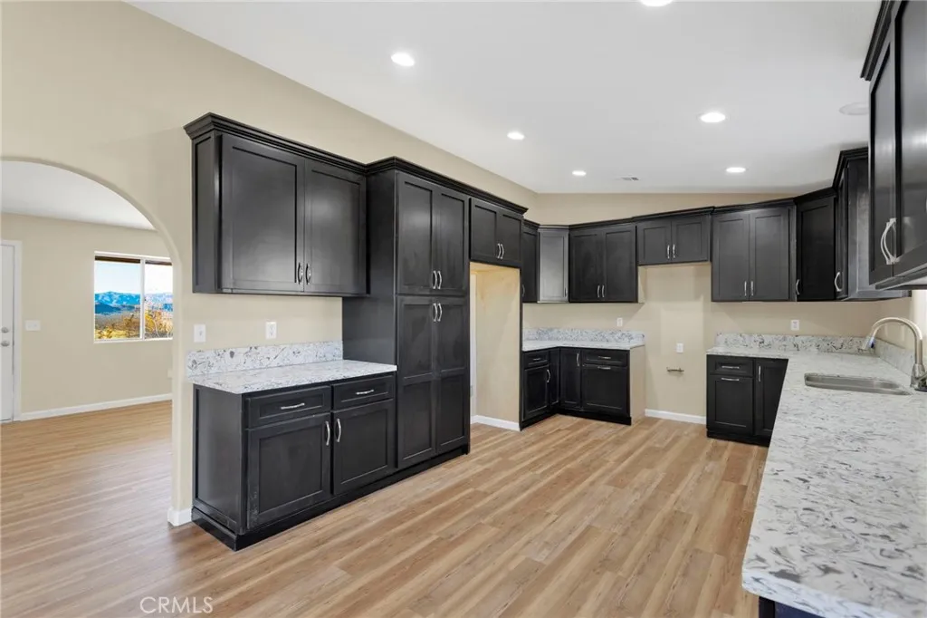 24726 Cahuilla, Apple Valley, California 92307 home-pic-15