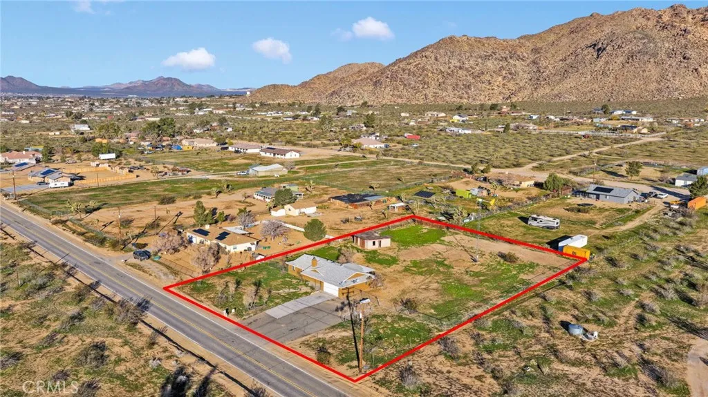 24726 Cahuilla, Apple Valley, California 92307 home-pic-35