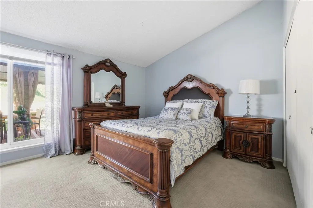 18927 Claycrest, Canyon Country, California 91351 home-pic-21