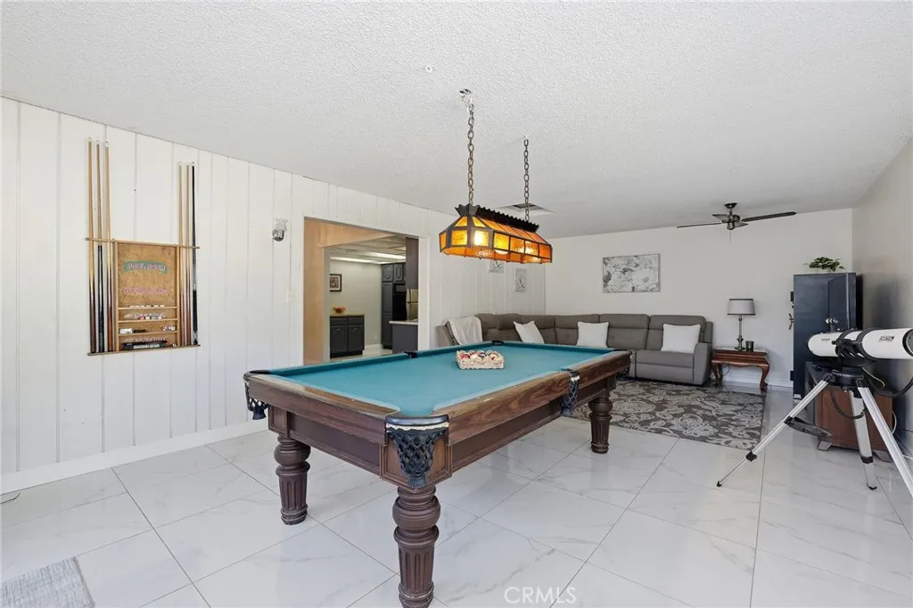 18927 Claycrest, Canyon Country, California 91351 home-pic-15