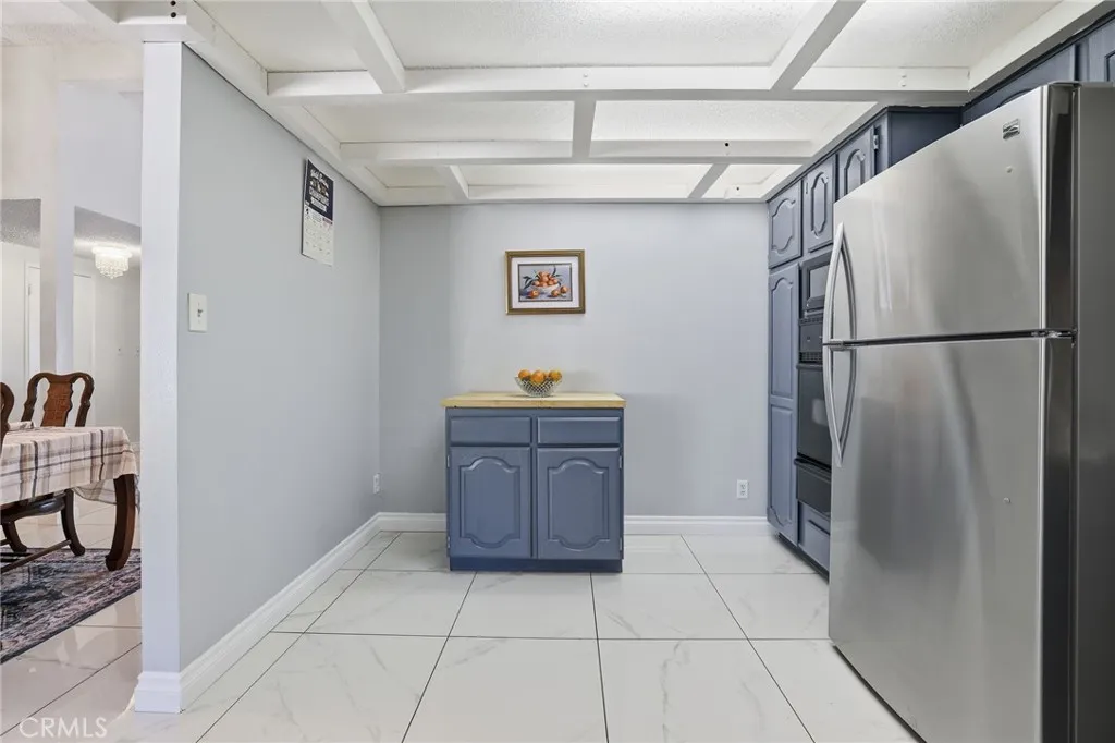 18927 Claycrest, Canyon Country, California 91351 home-pic-12