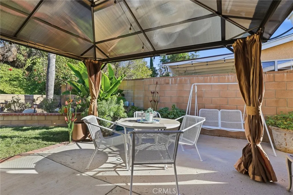 18927 Claycrest, Canyon Country, California 91351 home-pic-29