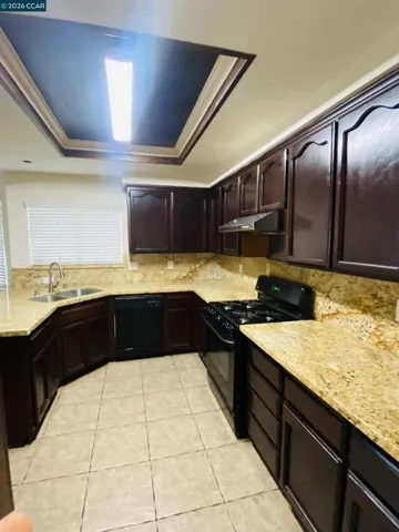 1729 Alum Rock Ct, Modesto, California 95358