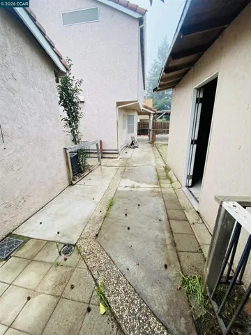 1729 Alum Rock Ct, Modesto, California 95358