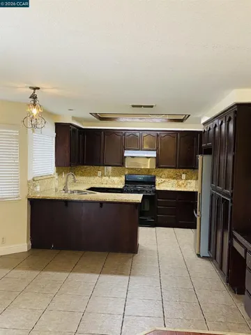 1729 Alum Rock Ct, Modesto, California 95358