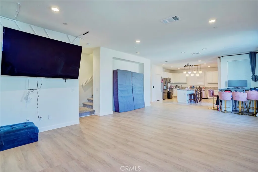 314 N Standard, Santa Ana, California 92701 home-pic-19