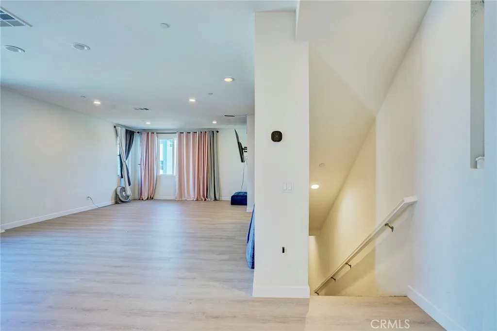 314 N Standard, Santa Ana, California 92701 home-pic-16