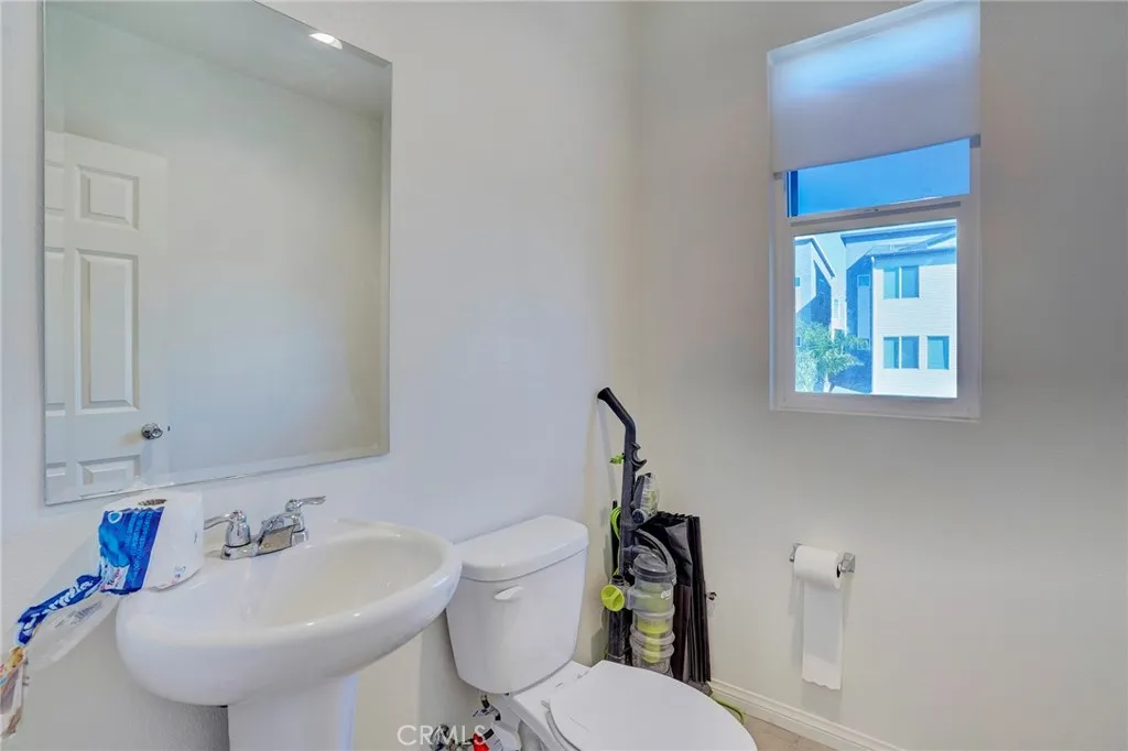 314 N Standard, Santa Ana, California 92701 home-pic-35