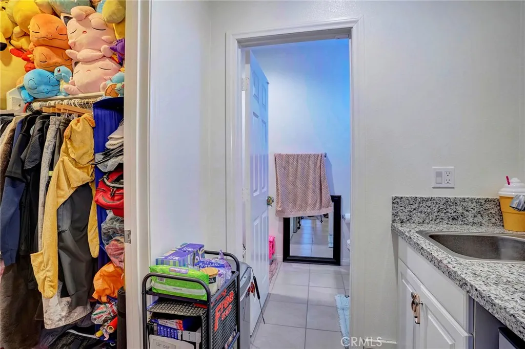314 N Standard, Santa Ana, California 92701 home-pic-10