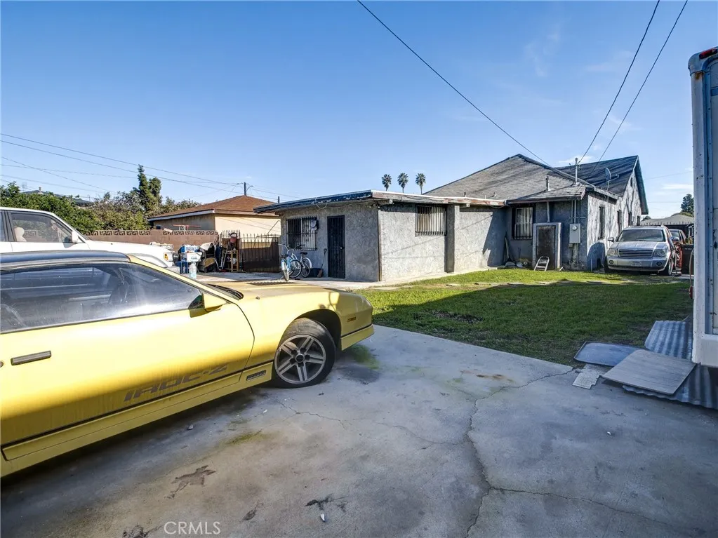 11113 Berendo Avenue, Los Angeles, California 90044 home-pic-13
