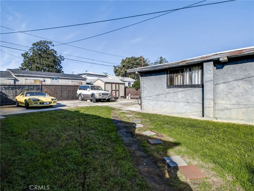 11113 Berendo Avenue, Los Angeles, California 90044 home-pic-12