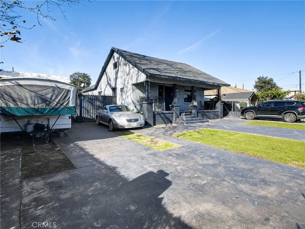 11113 Berendo Avenue, Los Angeles, California 90044 home-pic-7
