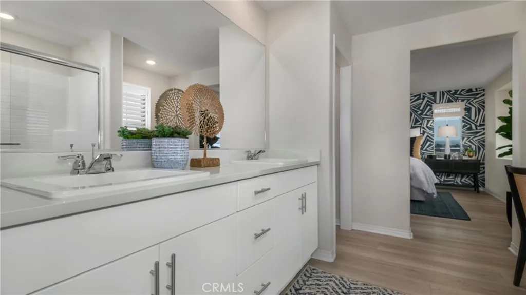 2439 Gunner Ridge Way, Rialto, California 92377 home-pic-8