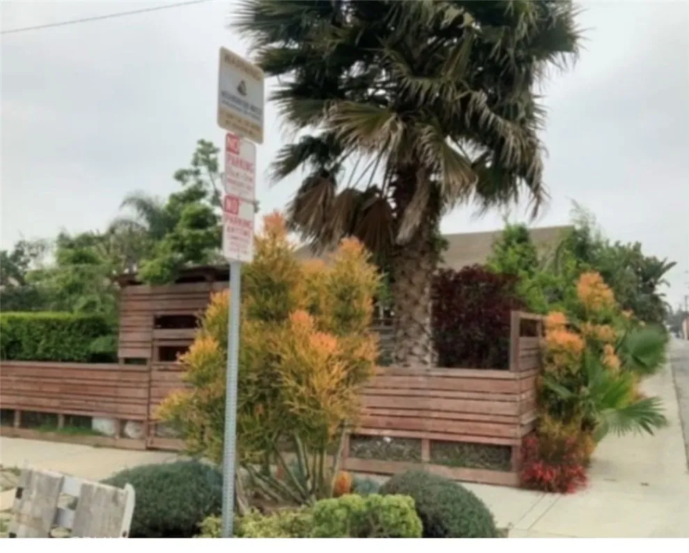 616 E 135th, Los Angeles, California 90059 home-pic-1