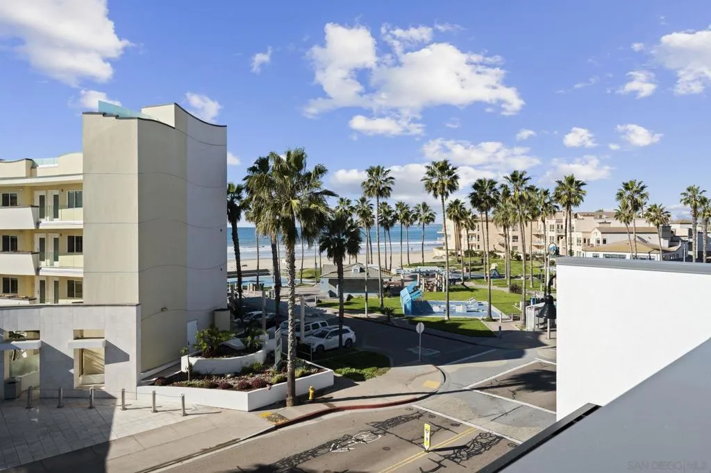 809 Seacoast Drive, Imperial Beach, California 91932 home-pic-22