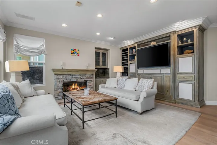 1441 High Bluff, Newport Beach, California 92660