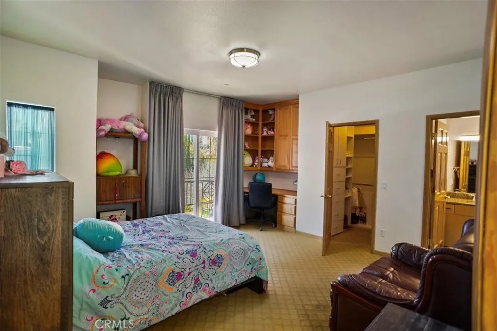 Upstairs Bedroom with Walk-in Closet