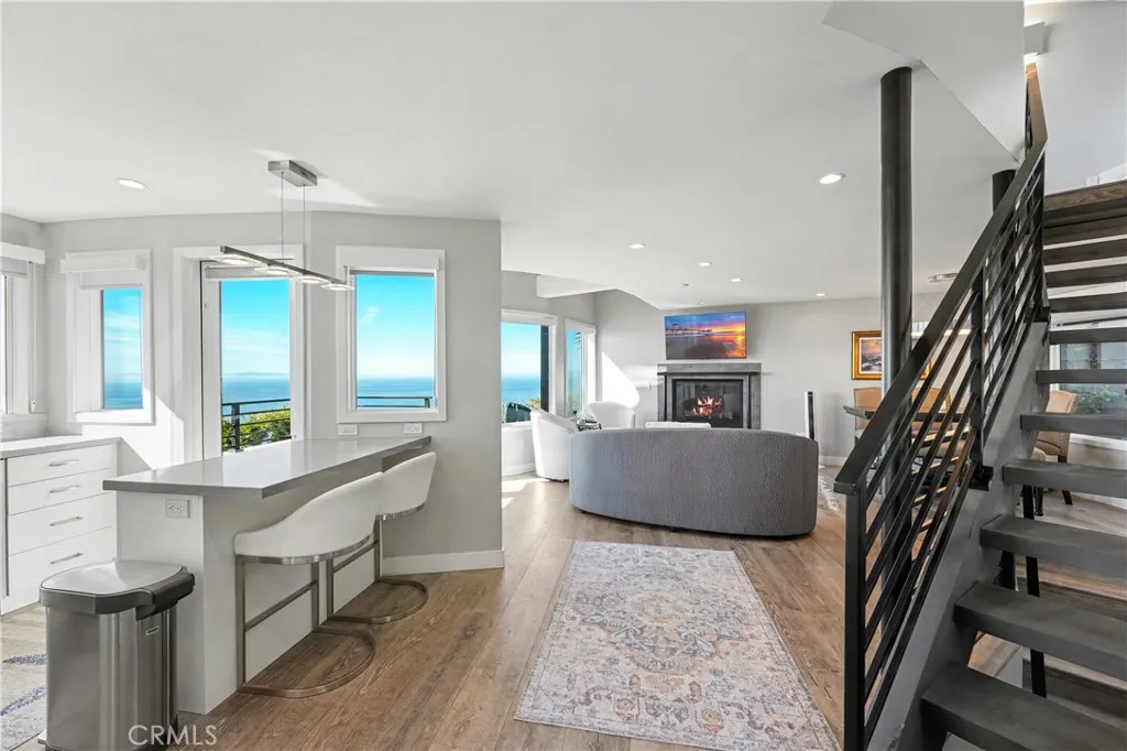 2590 Iris, Laguna Beach, California 92651 home-pic-17