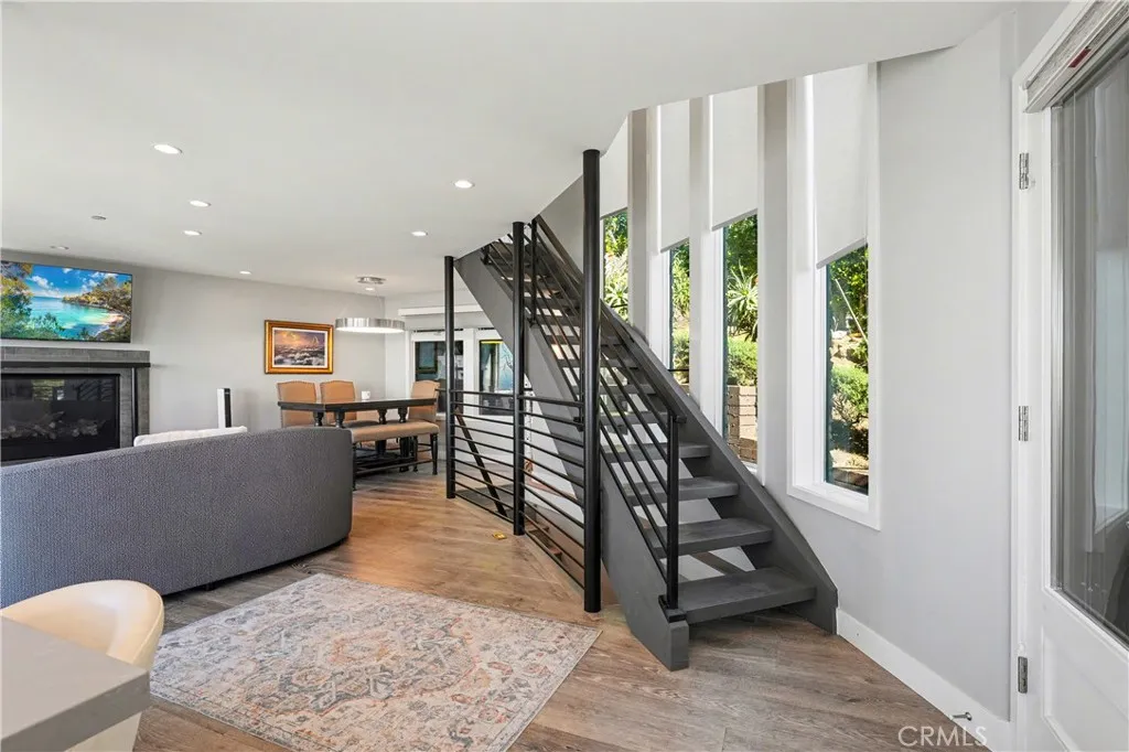 2590 Iris, Laguna Beach, California 92651 home-pic-22