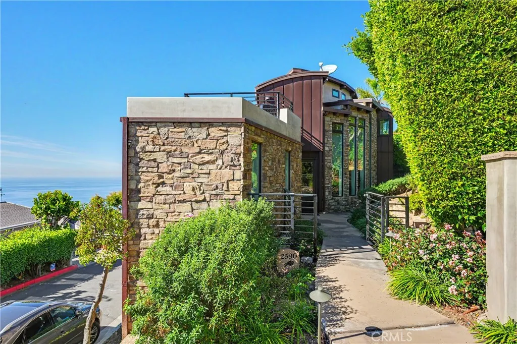 2590 Iris, Laguna Beach, California 92651 home-pic-13