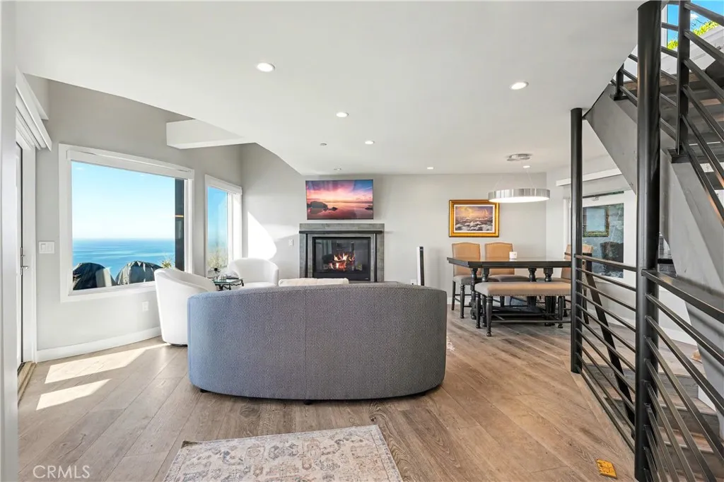 2590 Iris, Laguna Beach, California 92651 home-pic-20