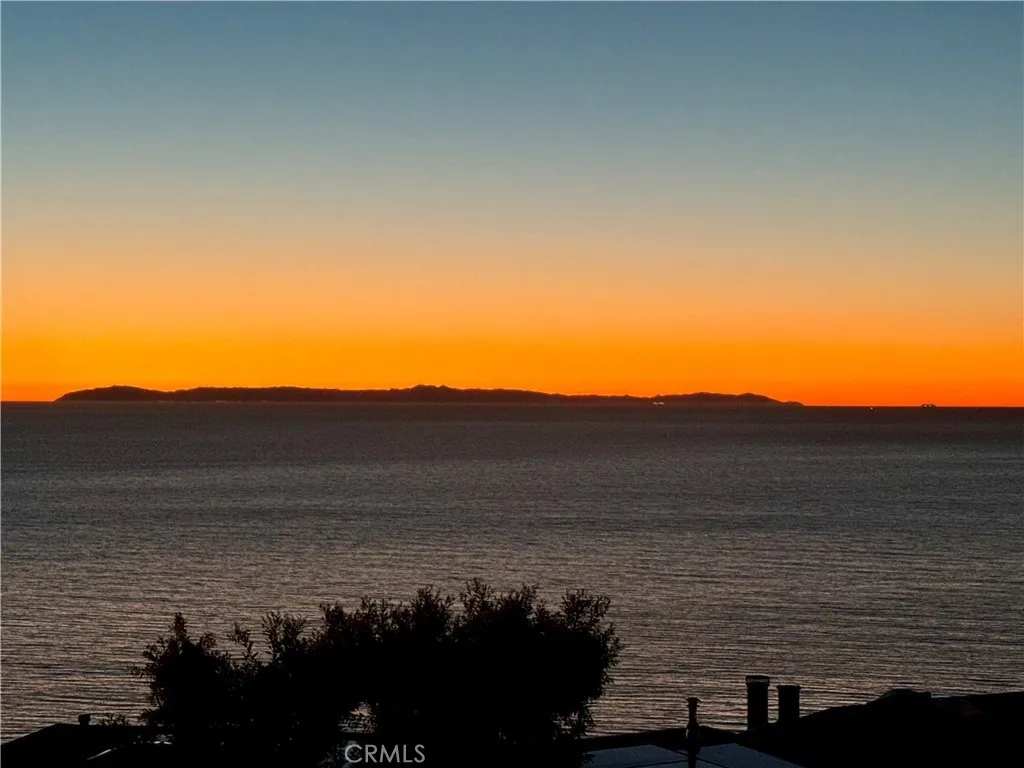 2590 Iris, Laguna Beach, California 92651 home-pic-5