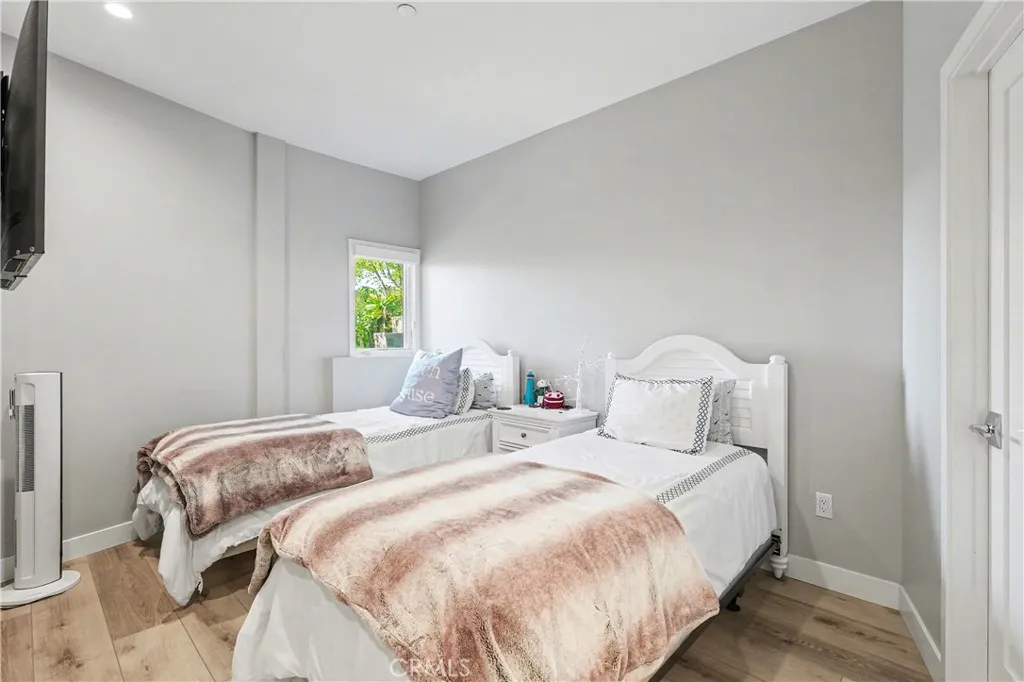 2590 Iris, Laguna Beach, California 92651 home-pic-45