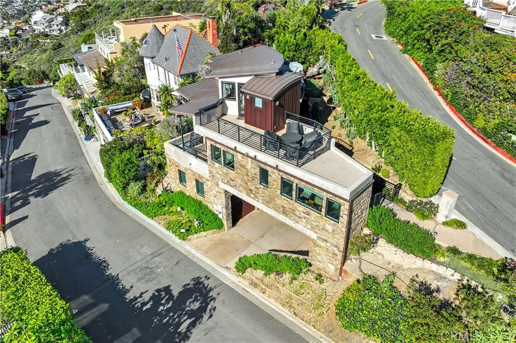 2590 Iris, Laguna Beach, California 92651 home-pic-53