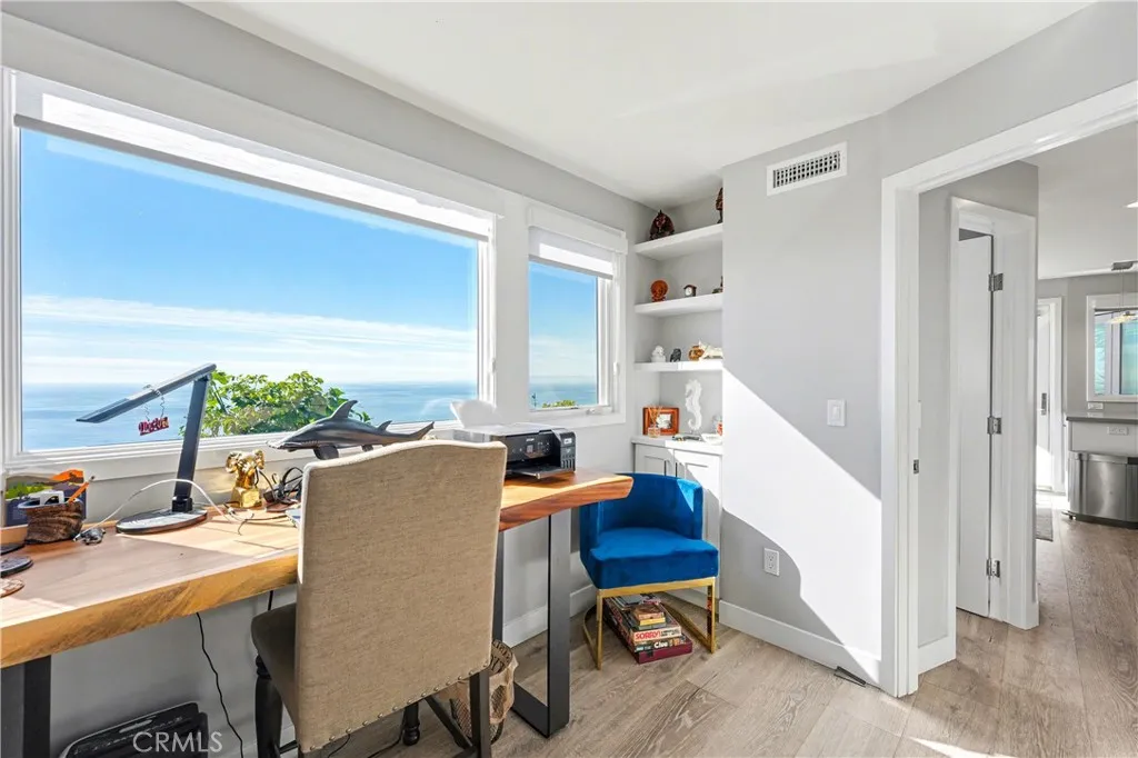 2590 Iris, Laguna Beach, California 92651 home-pic-30