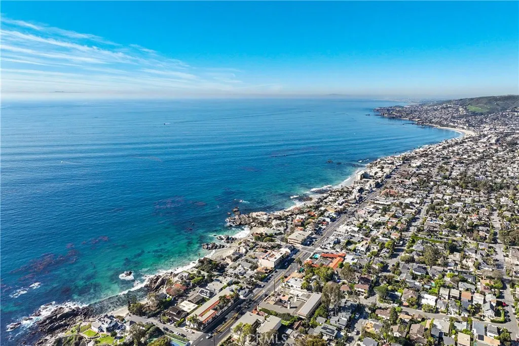 2590 Iris, Laguna Beach, California 92651 home-pic-1