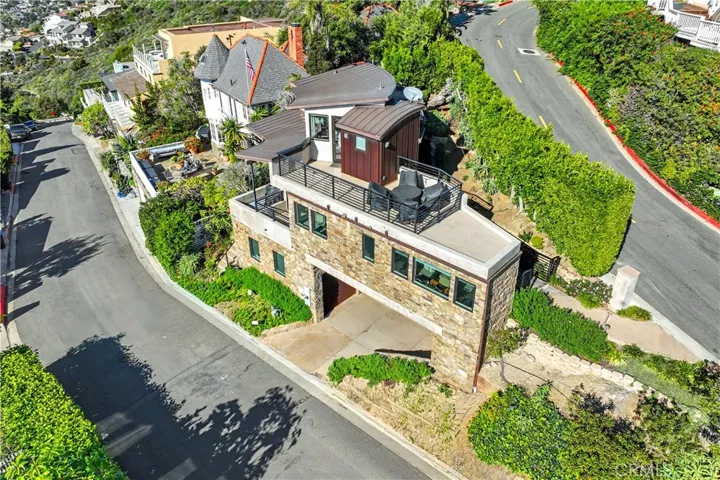 2590 Iris, Laguna Beach, California 92651