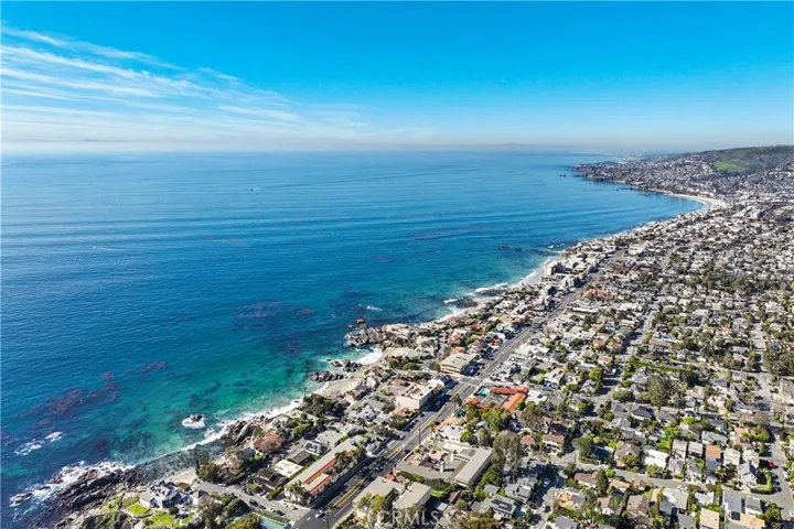 2590 Iris, Laguna Beach, California 92651