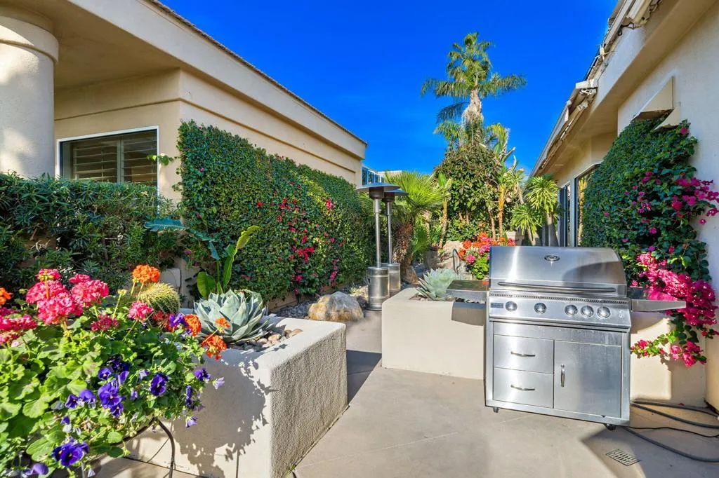 75140 Inverness Drive, Indian Wells, California 92210 home-pic-36