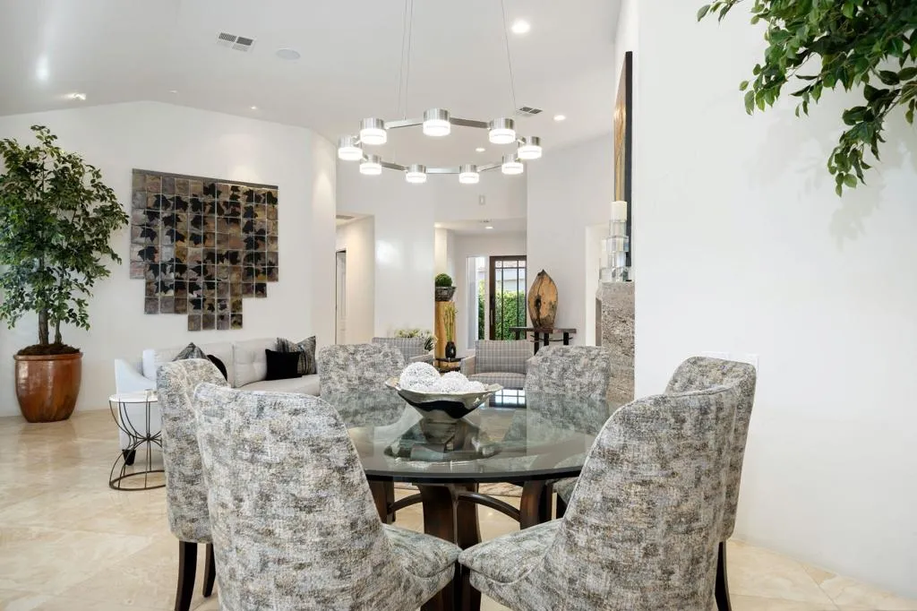 75140 Inverness Drive, Indian Wells, California 92210 home-pic-10