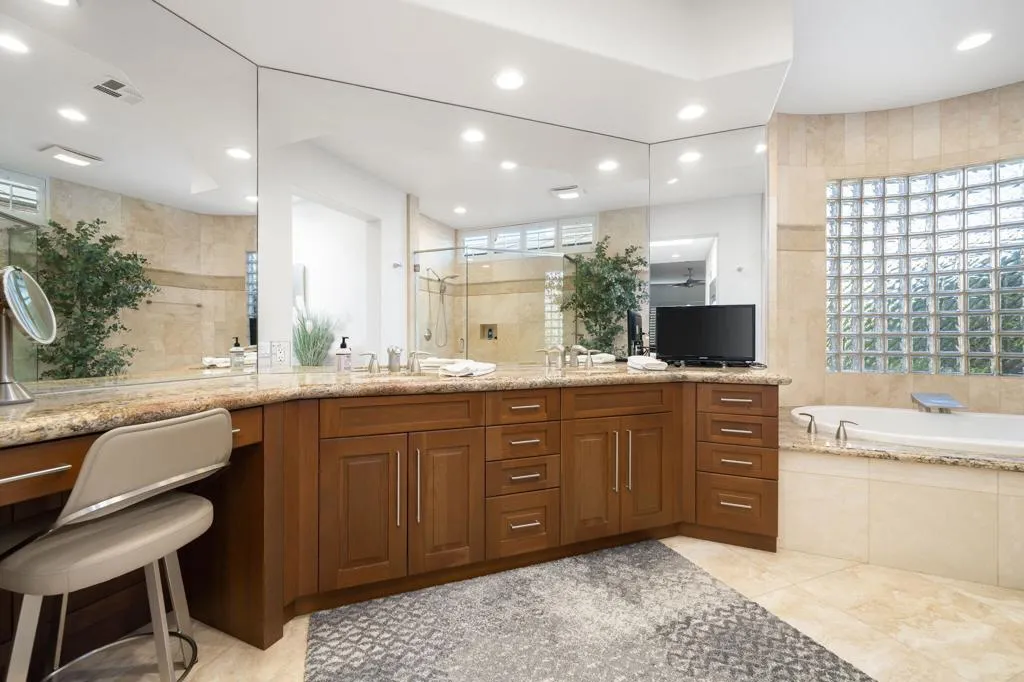75140 Inverness Drive, Indian Wells, California 92210 home-pic-25