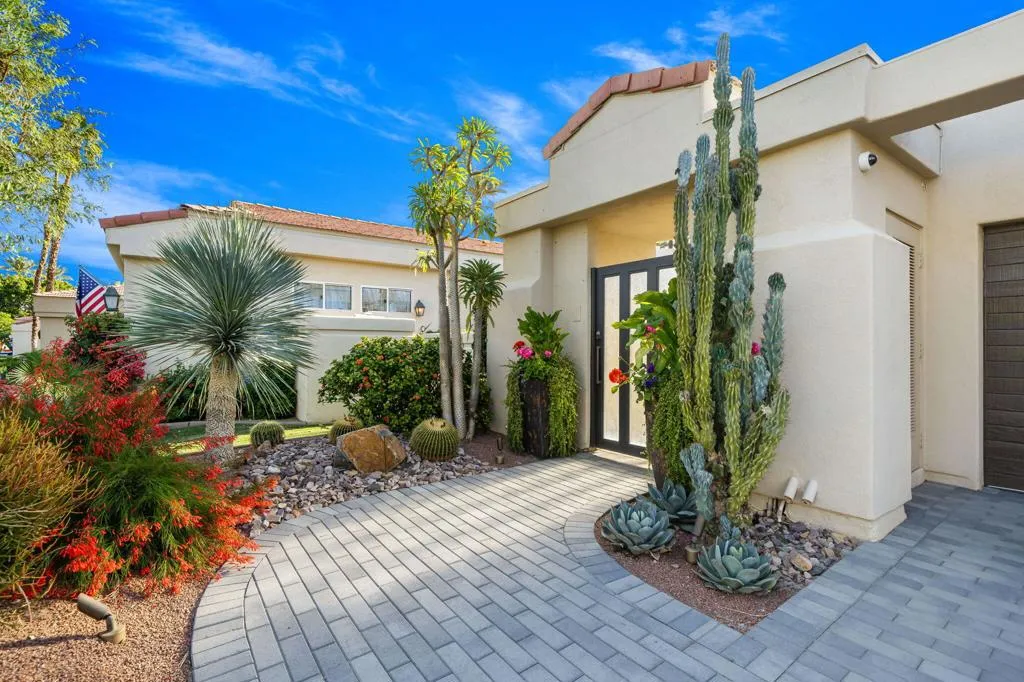 75140 Inverness Drive, Indian Wells, California 92210 home-pic-2