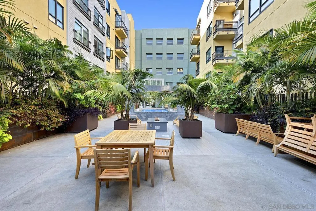 889 Date St 304, San Diego, California 92101 home-pic-27