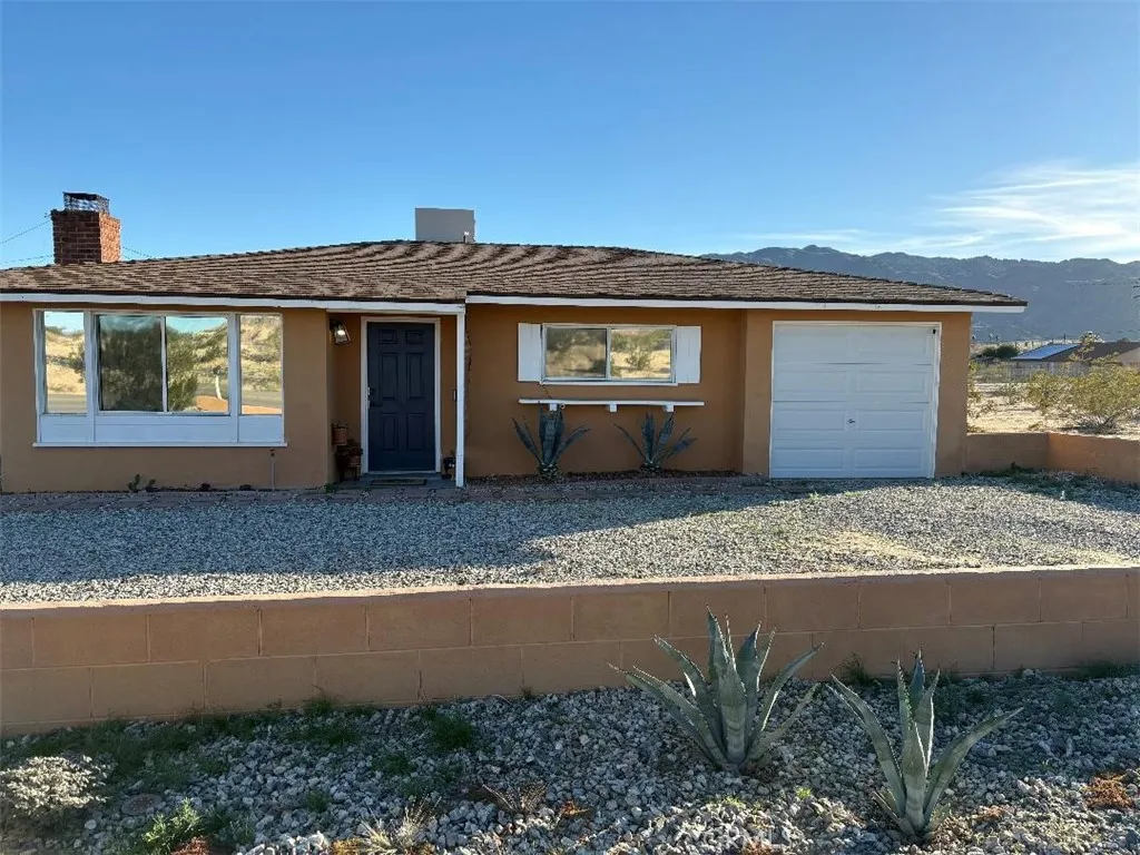 73633 N Civic Center Drive, 29 Palms, California 92277 home-pic-1