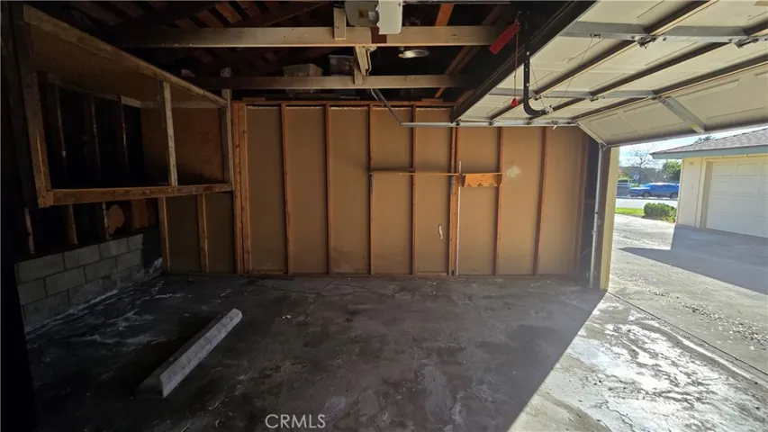 ! car garage space. (2 Car garage space shared)