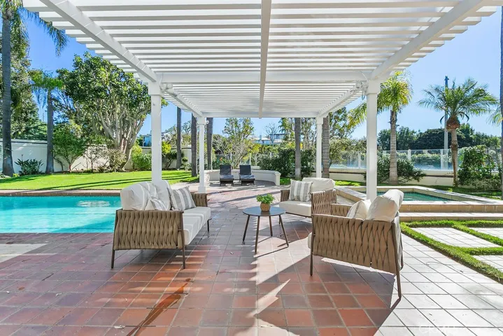 Pool and separate spa in your giant yard.