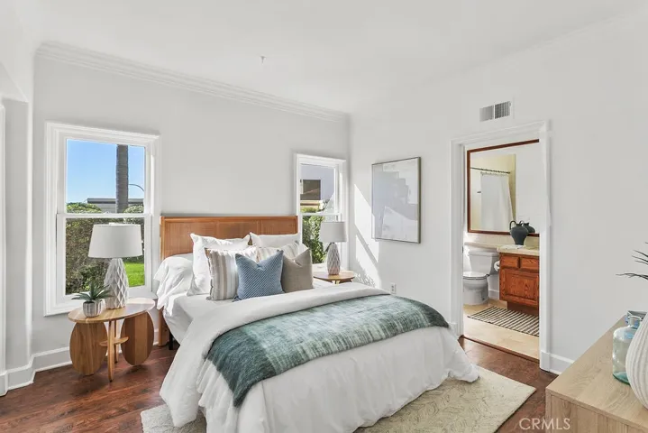 Downstairs ensuite bedroom views on one of the yards.