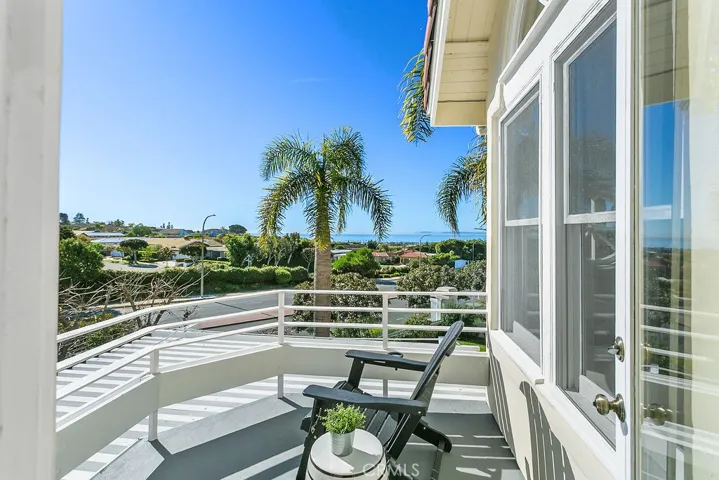 Enjoy your morning coffee and soak in the sun with a view of Catalina
